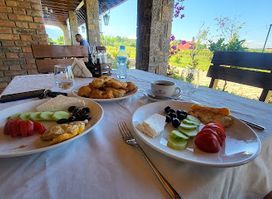 Lahuta e Vjetër Agroturizëm