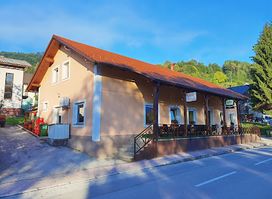 OKREPČEVALNICA PAJZLC