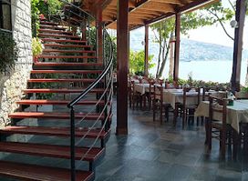 Bar Restaurant Plazhi I Ri Caci and Pizza