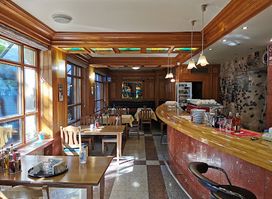 Pizza Restaurant Retro Castela