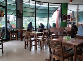 Lime Tree Restaurant | Kazanchis | ላይም ትሪ ምግብ ቤት | ካዛንቺስ
