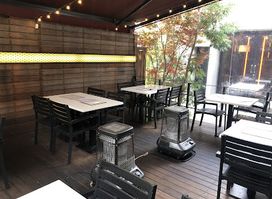 LaVASARA CAFE&GRILL