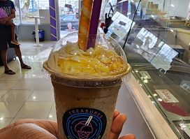 Treasures Ice Cream & Coffee Lounge