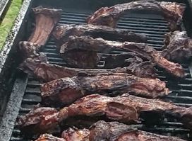 Lobos Bar & Grill