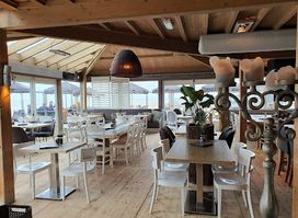 Strandpaviljoen Paal 17 Aan Zee