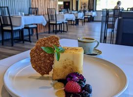 Swagman Country Dining @ Softfoot