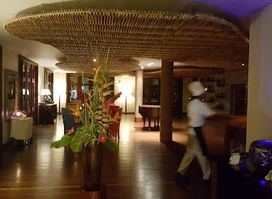 L'INDOCHINE ( European cuisine infused with traditional Indian Ocean flavors)