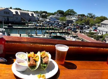 massachusetts/martha-s-vineyard/restaurant/the-seafood-shanty