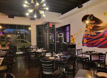 illinois/berwyn/restaurant/la-malquerida-latin-fusion