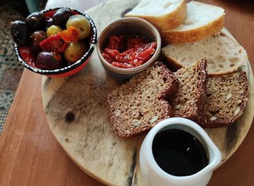 ireland/county-mayo/restaurant/tia-by-the-river