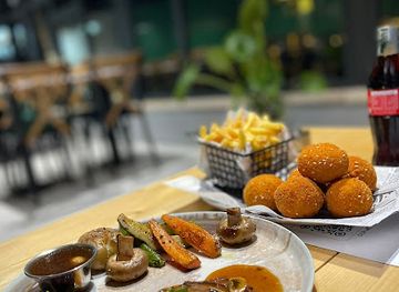 israel/bethlehem/restaurant/33-east