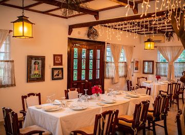 jamaica/dry-harbour-mountains/restaurant/l-escargot