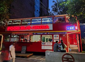 india/north-india/restaurant/food-bus-of-india