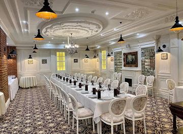 hungary/debrecen/restaurant/beer-and-wurst-b-w