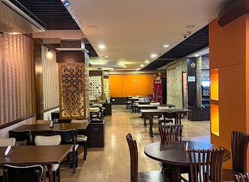 bangladesh/central-bengal/restaurant/food-lab