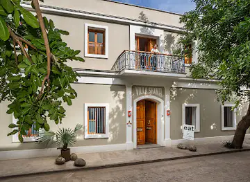 Villa Shanti Hotel & Restaurant