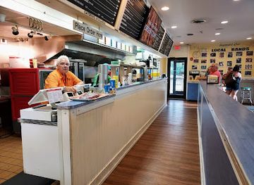 illinois/arlington-heights/restaurant/big-ange-s-eatery