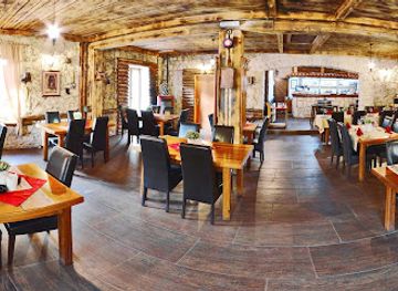 montenegro/cetinje/restaurant/restoran-taverna