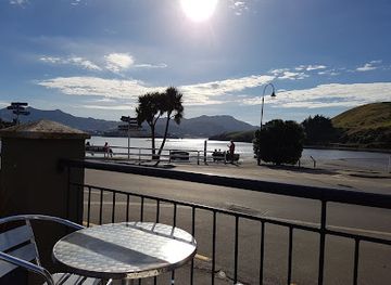 new-zealand/dunedin/otago-peninsula/restaurant/portobello-hotel-bistro