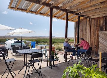 texas/davis-mountains-state-park/restaurant/chateau-wright-winery-and-food-truck