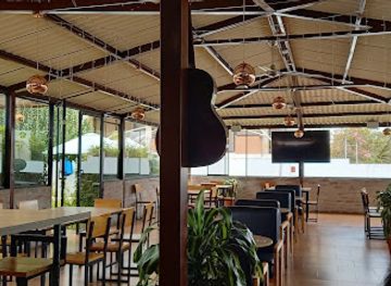 ecuador/ambato/restaurant/comma