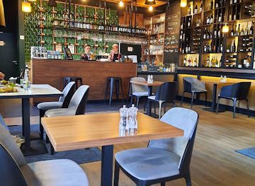 poland/szczecin/restaurant/winestone