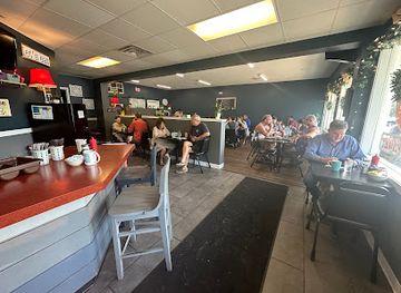 michigan/saugatuck/restaurant/vicki-s-diner