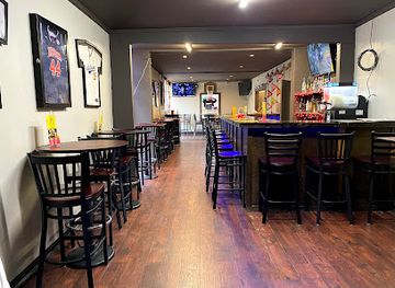 alabama/auburn/restaurant/uncle-charley-z