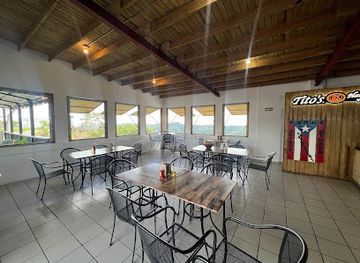 puerto-rico/central-mountain-range/restaurant/3-pueblos