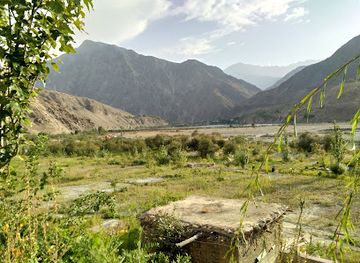 pakistan/kalash-valley/restaurant/river-breeze-restaurant