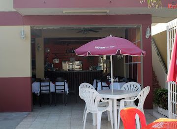 ecuador/salinas/restaurant/oyster-catcher