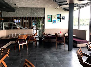 india/hyderabad/restaurant/amogham-lake-view-restaurant-banquets