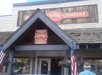 montana/yellowstone-national-park/restaurant/outpost-restaurant