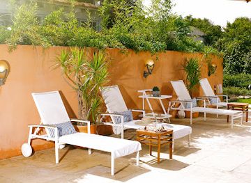 israel/rosh-hanikra/restaurant/ahuzat-mshkit-svitvt-bvtik-bmvsb-lymn