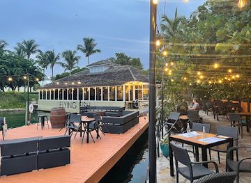 the-bahamas/grand-bahama/restaurant/flying-fish-gastrobar