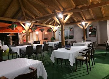croatia/podravina/restaurant/kavana-queen