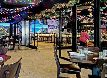 illinois/chicago/millennium-park/restaurant/napolita-pizzeria-wine-bar-at-millennium-hall