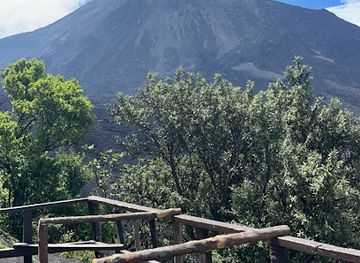guatemala/pacaya-volcano/restaurant/pizza-pacaya