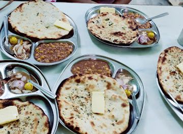 india/amritsar/restaurant/bhai-kulwant-singh-kulchian-wale