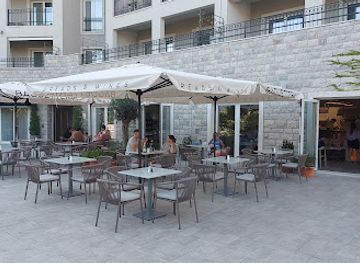 montenegro/herceg-novi/restaurant/baguetteria