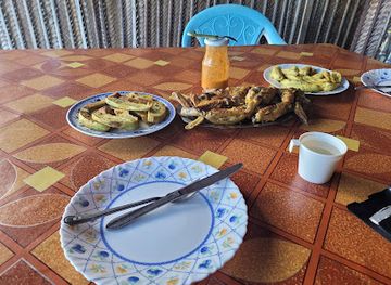 comoros/hamahamet/restaurant/plage-de-chomoni