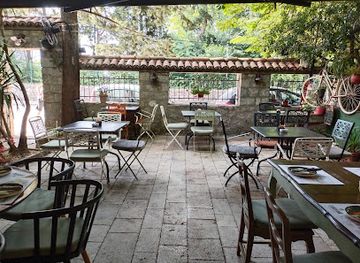 montenegro/cetinje/restaurant/ladovina-kitchen-wine-bar