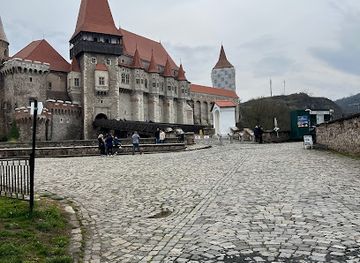 romania/hunedoara/restaurant/ceaunele-corvinilor