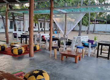 sri-lanka/trincomalee-district/restaurant/snack-bar-hawaii