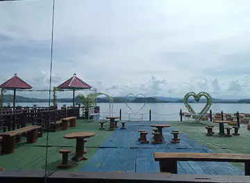 Dapur Papua Resto (tag by EnCHy)