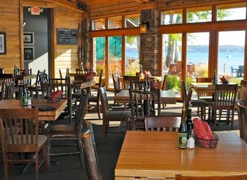 michigan/traverse-city/restaurant/apache-trout-grill