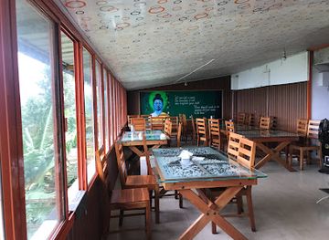 india/western-ghats/restaurant/tea-breeze-restaurant