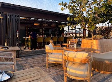 thailand/koh-samui/restaurant/day-night-of-koh-samui