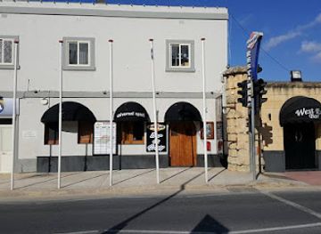 malta/xewkija/restaurant/universal-sport-bar-restaurant