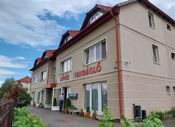 hungary/tatabanya/restaurant/lover-vendeglo